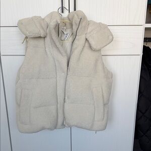 lululemon wunder puff 500-down-fill cropped Vest  （color : bone ）